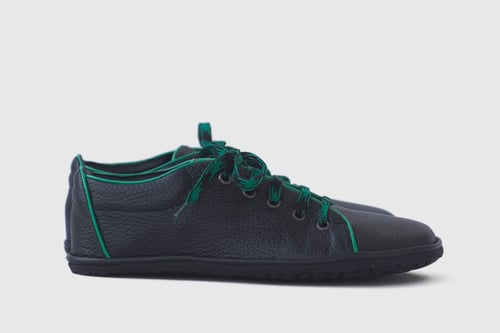 Image of Barefoot sneakers in Pebbled Black & Green Trim