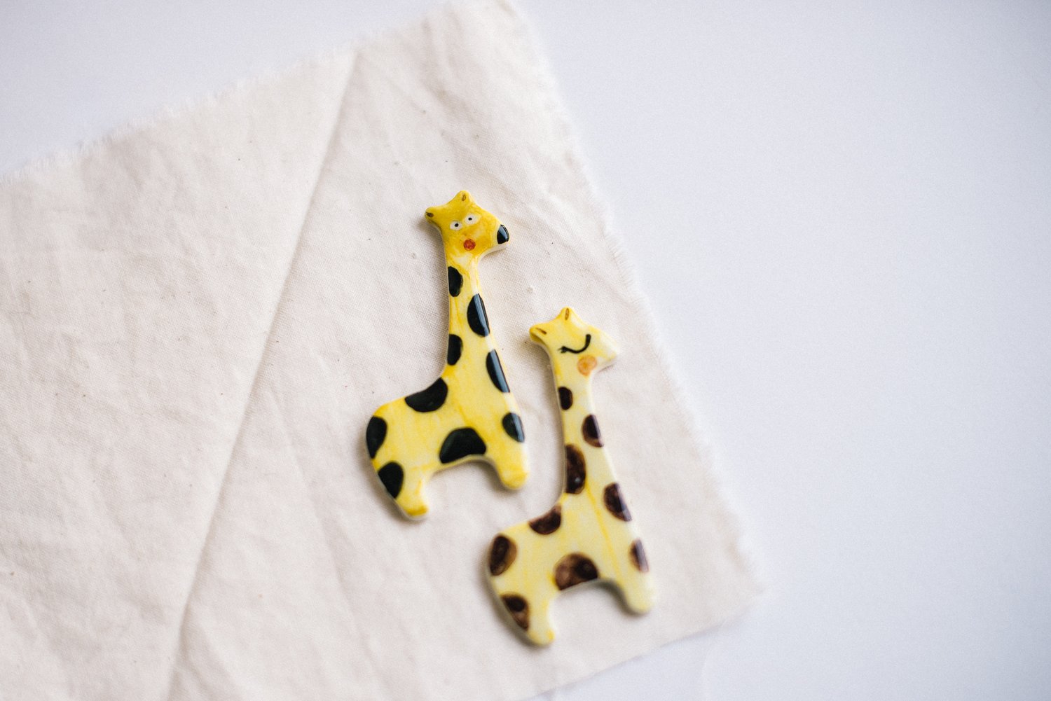 Image of Broches Varios:  Animales y Corazones enamorados