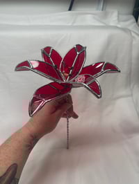 Image 1 of Life like 3D Lily