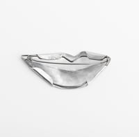 Image 4 of Broche Bouche