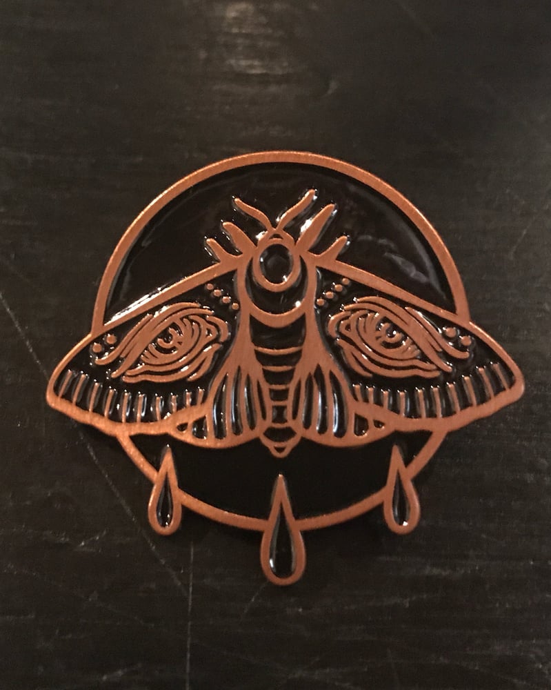 Image of Copper Weeping Moth Pin