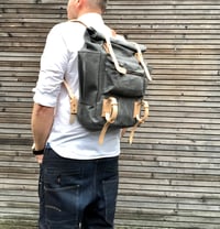 Image 2 of Yoga backpack in waxed canvas with zipper pocket and double yoga straps