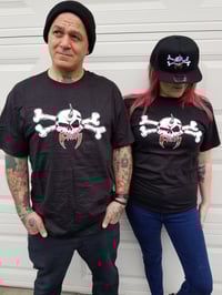 Image 2 of FANG SKULL & CROSSBONES