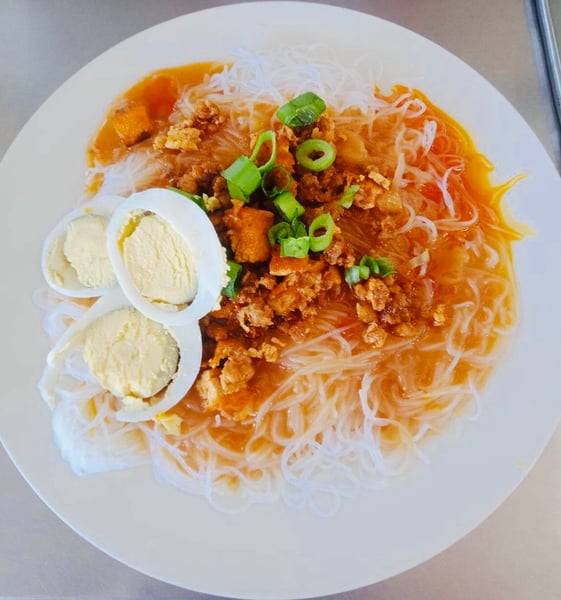 Image of Pancit Palabok includes rice and drink with free delivery