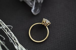 Image of 18ct Gold, Brilliant cut grey diamond ring LON98