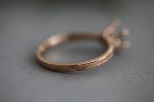 Image of NEW 18ct Rose Gold, Brilliant cut grey diamond ring LON100