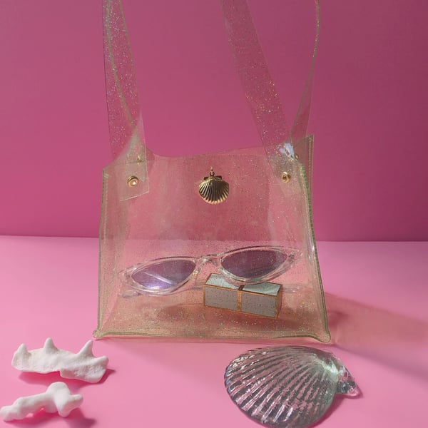 Image of mini pvc bag shell 💚