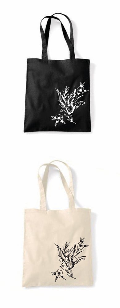 Image of Reusable shopping tote bags