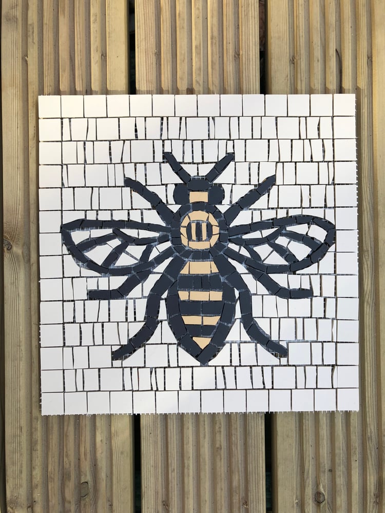 Image of WOKER BEE FLOOR / WALL TILE