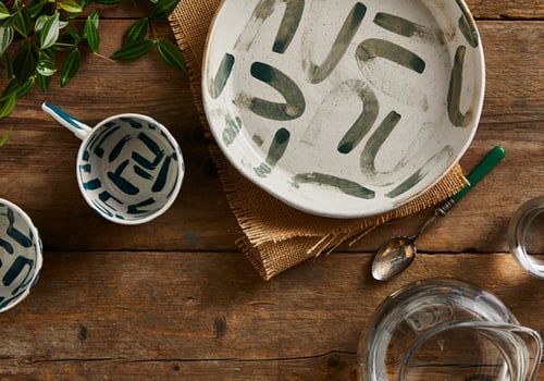 Image of L White and Green Beak Handle Mug