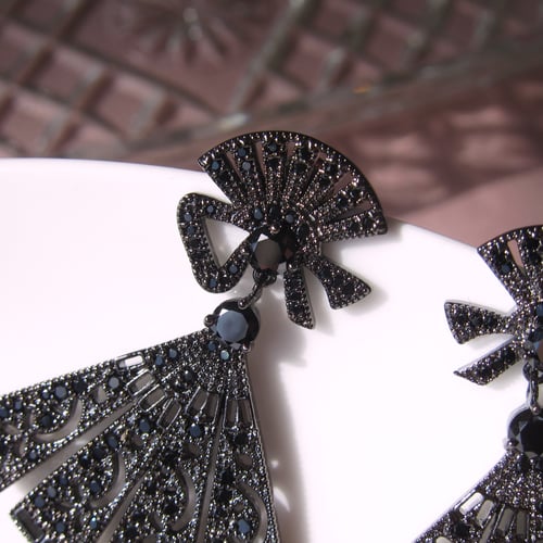 Image of Palais fan earrings