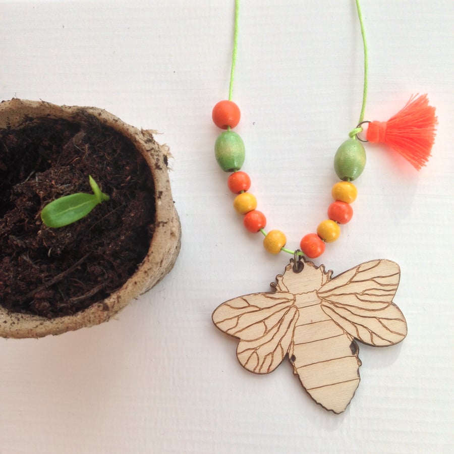 Image of 'Honey Bee' DIY Necklace