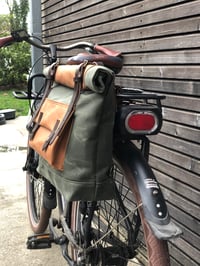 Image 4 of Motorbike bag / Motorcycle bag / Bicycle bag in waxed canvas / Bike accessories