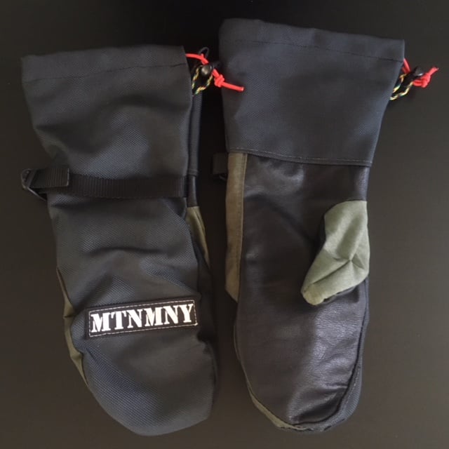 Image of Pow Mitt - Large - 01 - BomberBlack/Grey