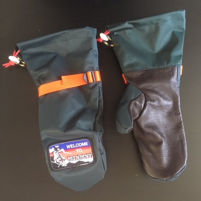 Image of Pow Mitt - 06 - medium - Drk.GREEN/ORANGE