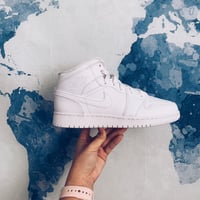 CUSTOM AIR JORDAN 1 MID