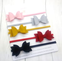 SET OF 5 Classic Bows or Clips 