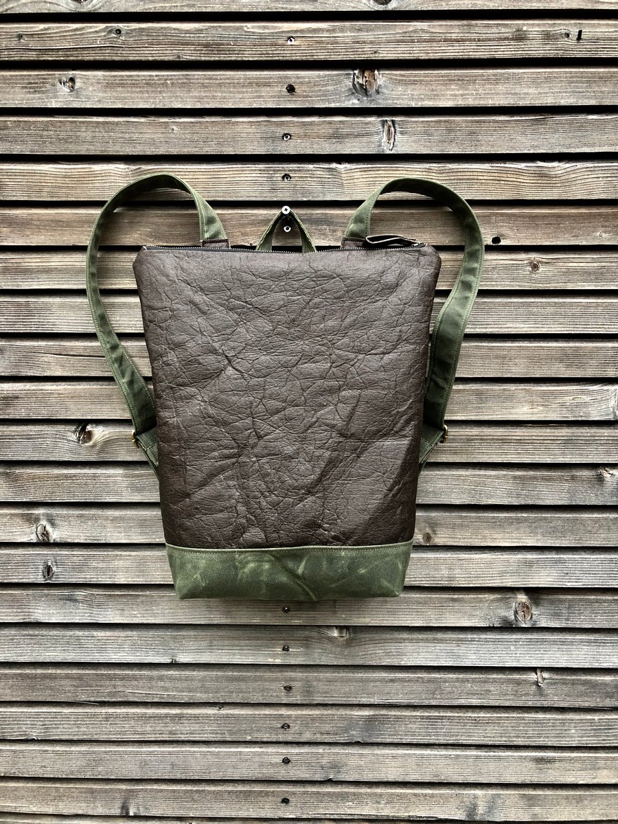 Treesizeverse — Vegan backpack in Piñatex™ and waxed canvas medium