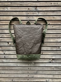 Image 4 of Vegan backpack in Piñatex™ and waxed canvas medium size
