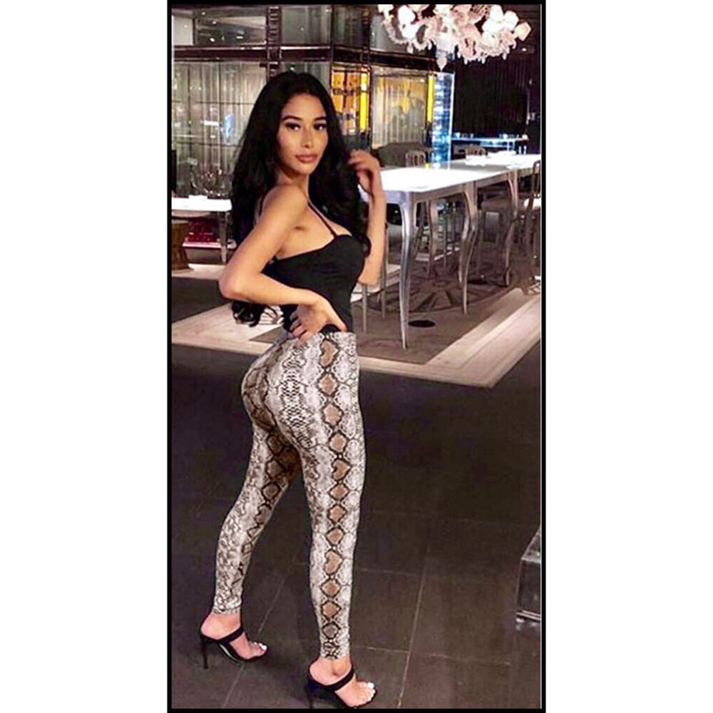 SoHo Snakeprint Leggings
