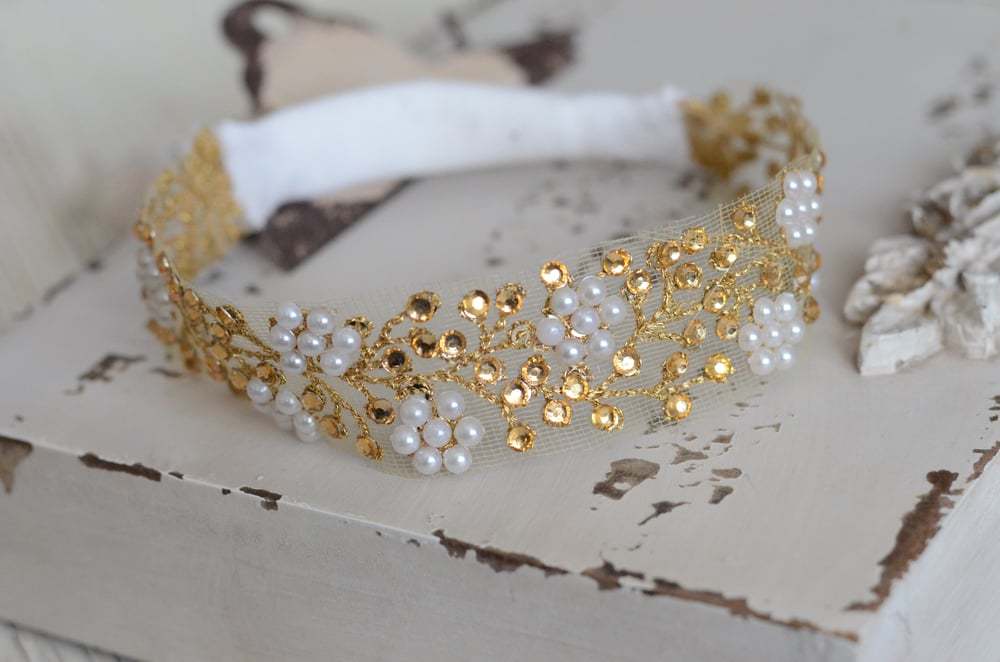 Image of Sparkles and pearls headband 
