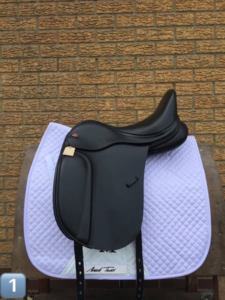 Image of Kent And Masters 16.5” Dressage Saddle BLACK