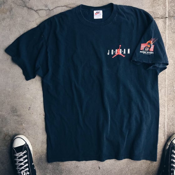 Image of Original 90’s Nike Air Jordan Restaurant Branding Tee.