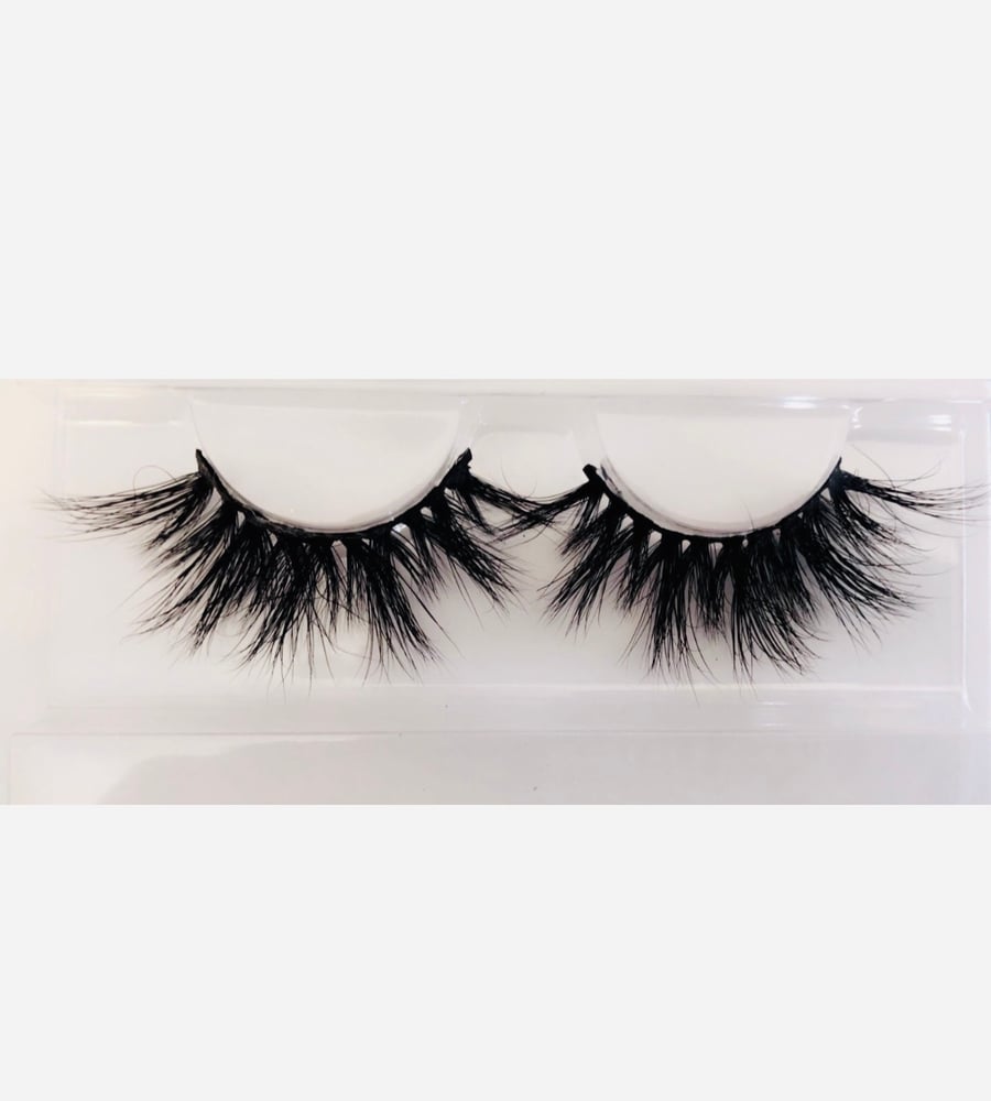 Image of 25mm “BIG OLE MINK” Mink Lashes. 