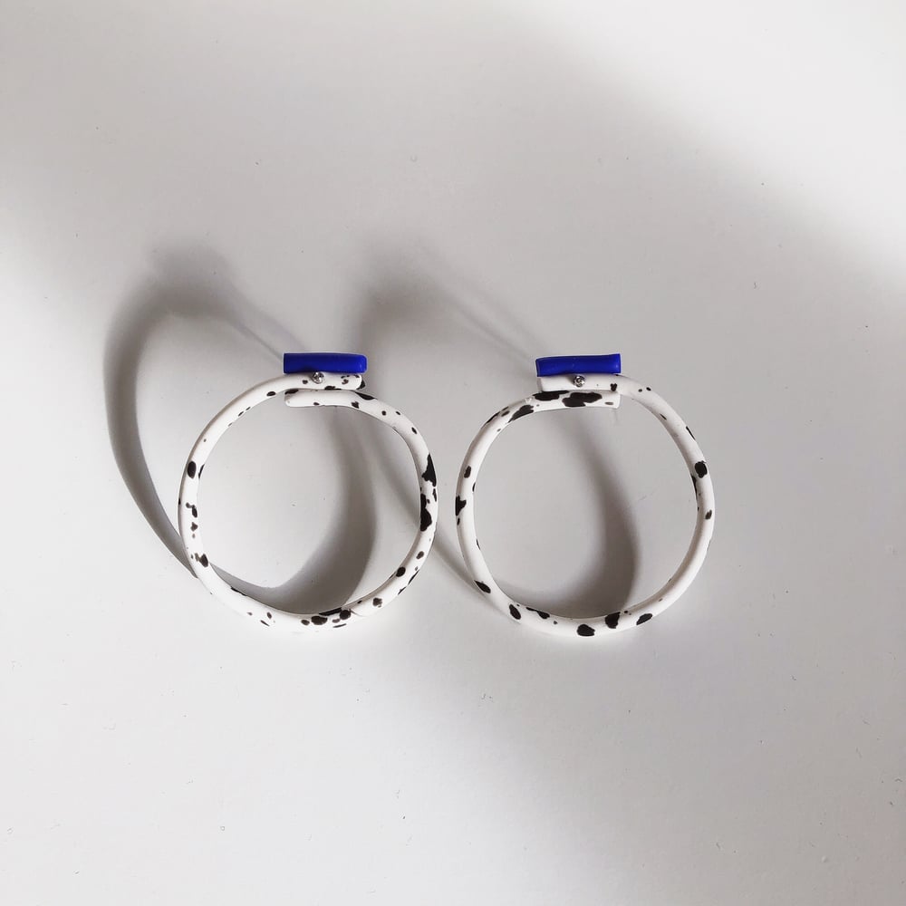 Image of CIRCLE° earrings