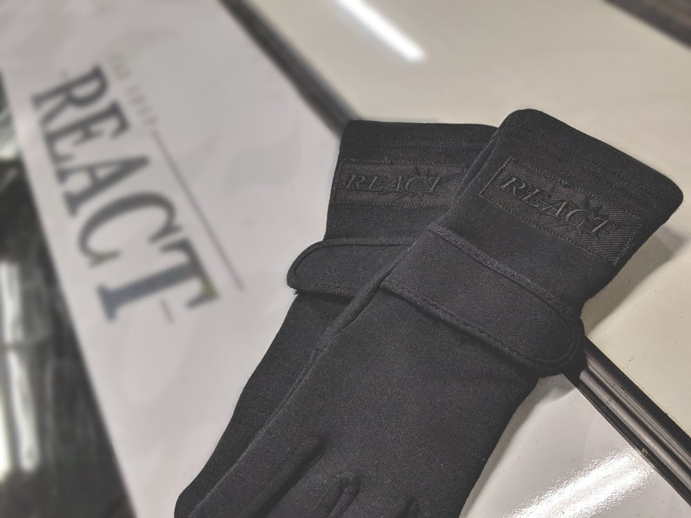 Image of Quick React Gloves - Shadow Black