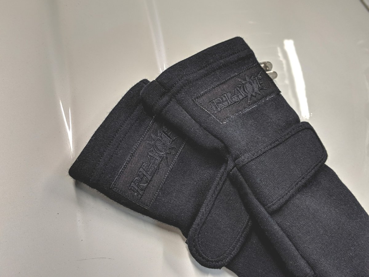 Image of Quick React Gloves - Shadow Black