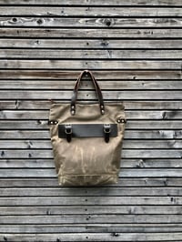 Image 4 of Bike pannier / bicycle bag in waxed canvas with zipper closure / tote bag / bike accessories