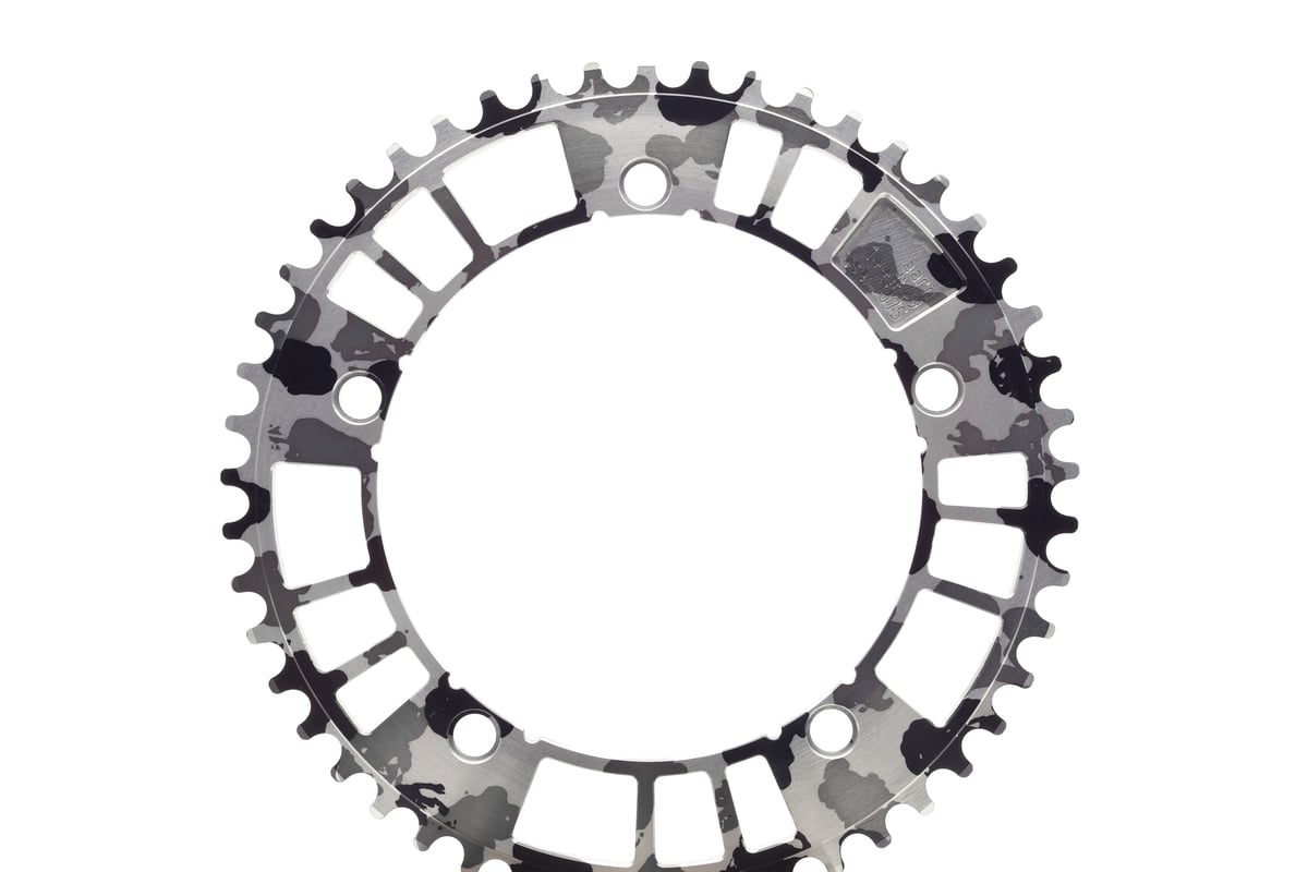 144#47/49/51/53/55 B&W Camo Track Chainring (144BCD//47/49/51/53 