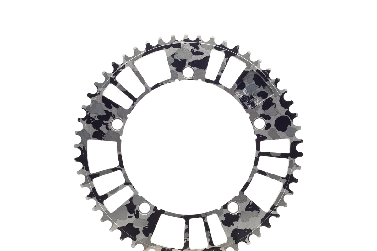 144#47/49/51/53/55 B&W Camo Track Chainring (144BCD//47/49/51/53 