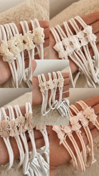 Image 2 of Set of 5 dainty bows 