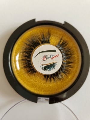 Image of RF "CLASSY LADY" Lashes