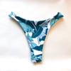 HIGH TIDE THONG : BLUEWATER PALM X WHITE