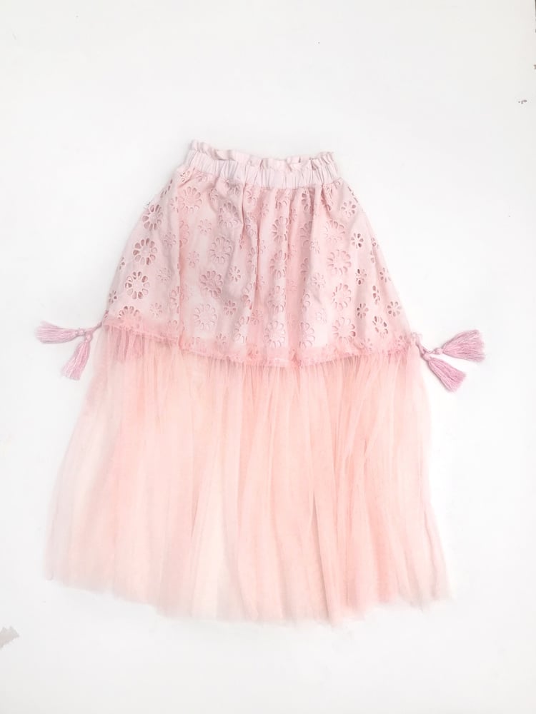 Image of ‘haze’ maxi skirt in peachy