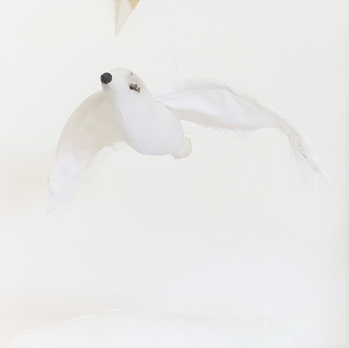 Image of ADELAIDE - Petit oiseau à suspendre blanc