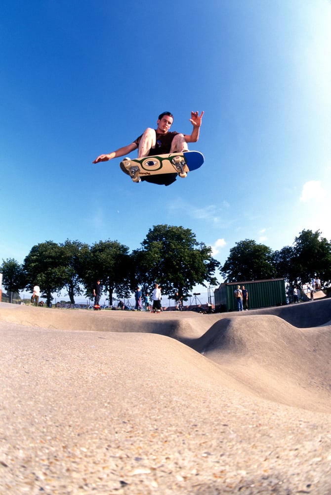 Ed Templeton 1995 by Tobin Yelland Welcome to Hell video cover