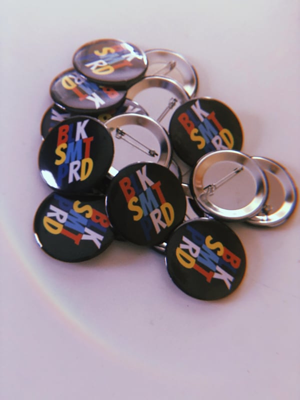 Image of BLK SMT PRD Logo Button (Multi)