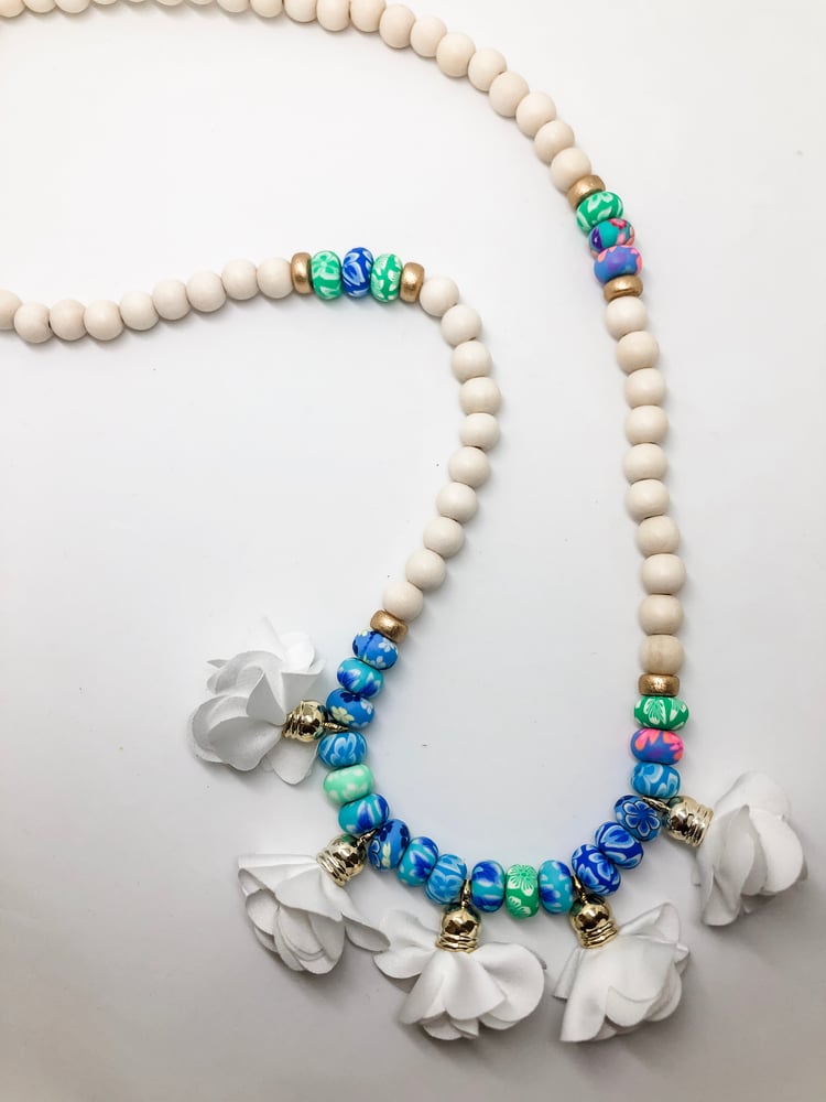 Image of Lilly Pulitzer Inspired Girls Flower Necklace 