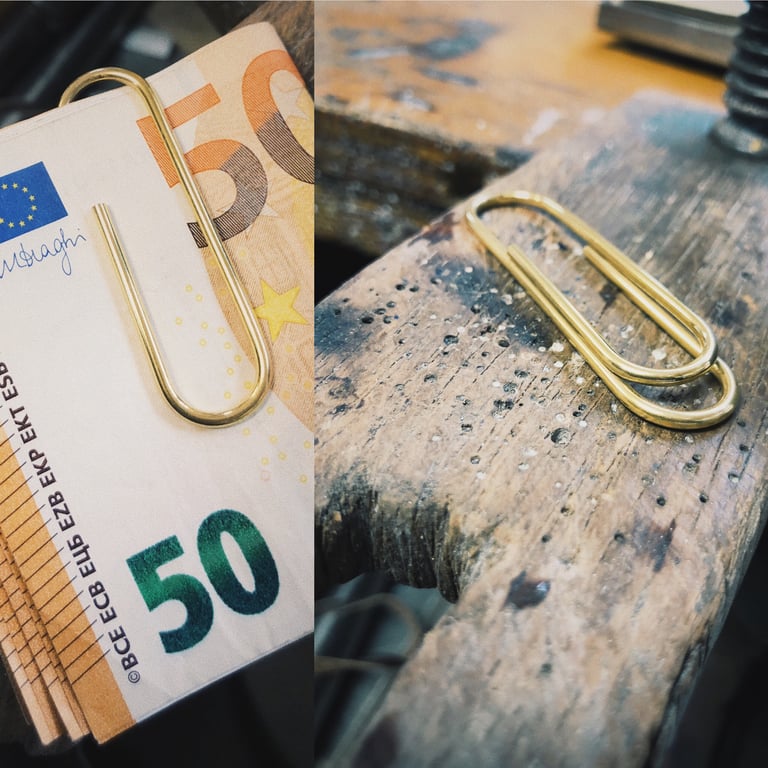 Paper Money Clip Image 3