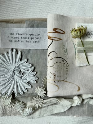 Image of Bundle of possibilities •1