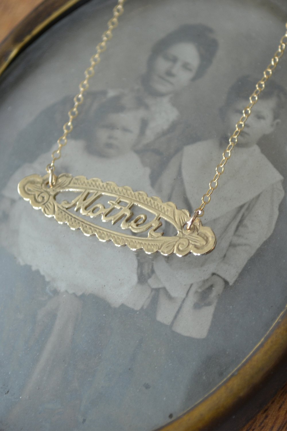 mama nameplate necklace