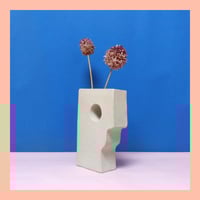 Image 2 of weak chin