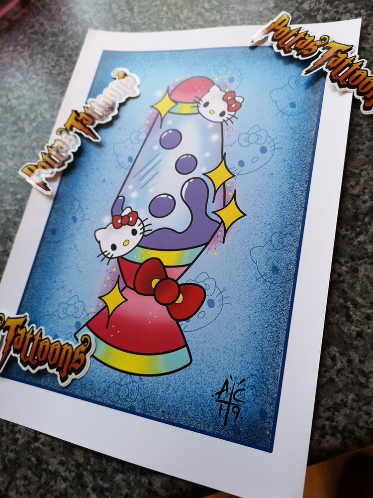 Image of Limited addition Hello kitty lava lamp