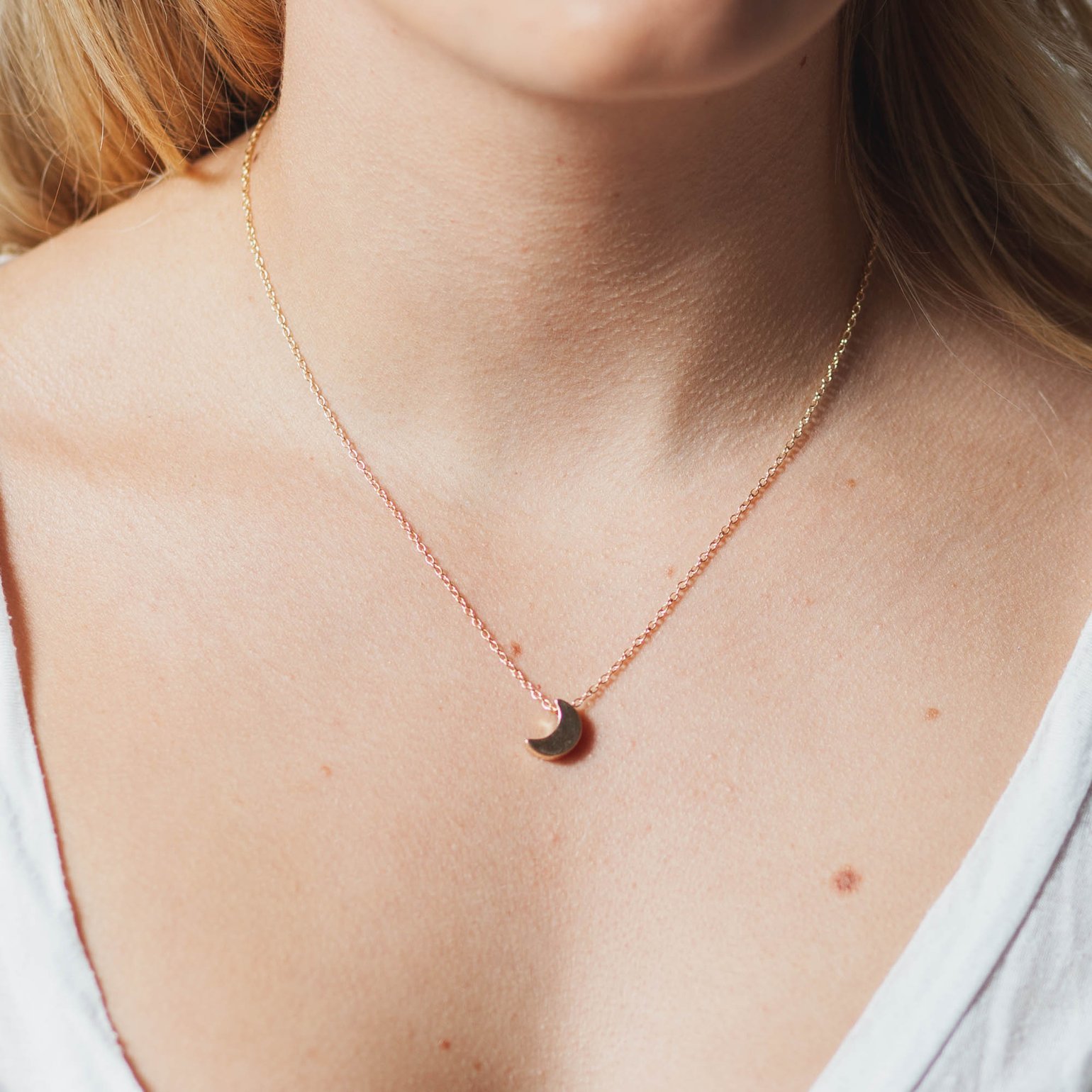 Image of MINI MOON NECKLACE