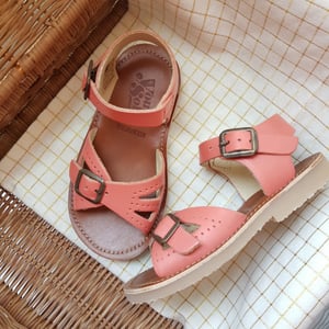 Image of  PEARL SANDAL CORAL LEATHER | BABY