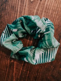Leafy Scrunchie